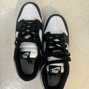 Nike Dunk Low Panda